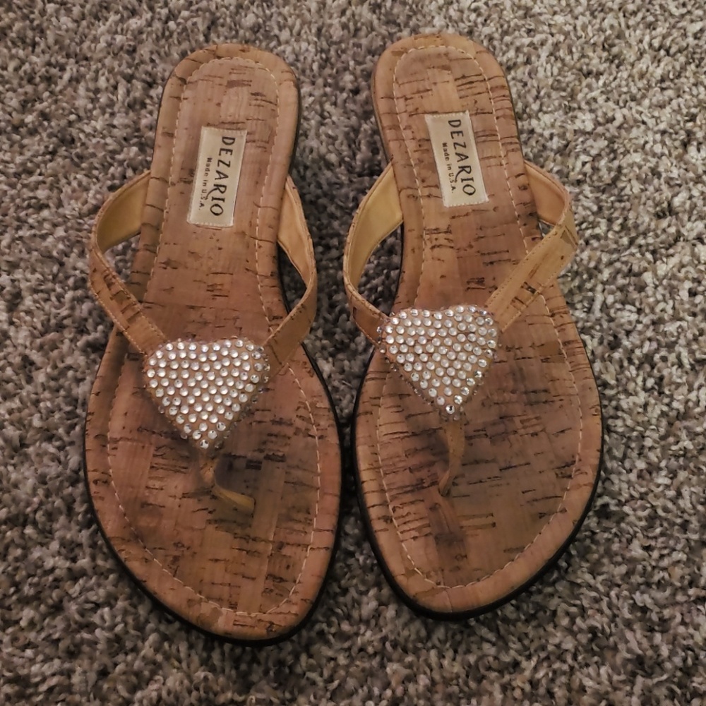 Dezario pearl crystal heart sandal